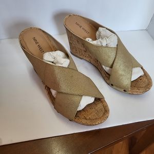 Nine West wedge sandals, metallic gold, SIZE 10